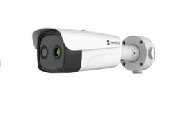 Cámara IP bullet biespectral con sensor térmico de 384×288px y óptico de 4MP, ideal para detección p